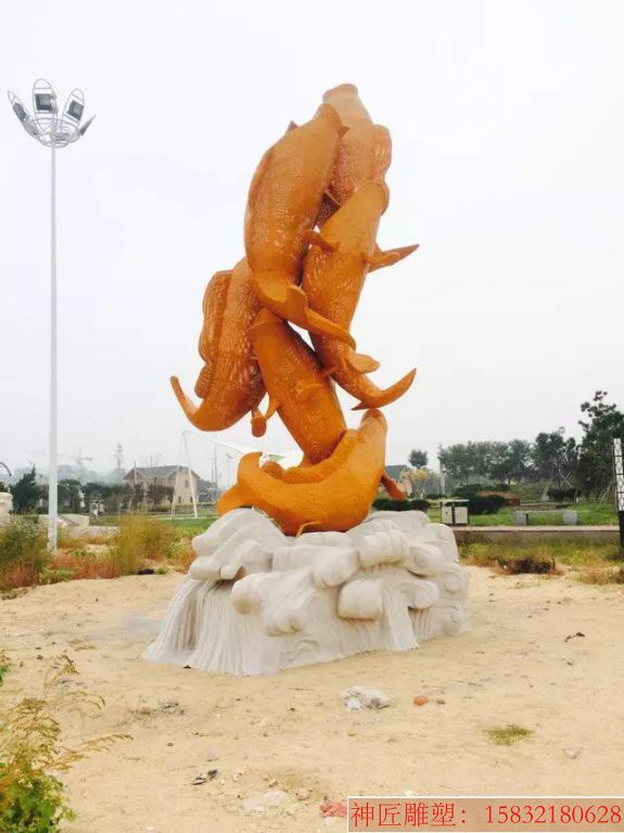 不锈钢镂空金鱼雕塑 鱼雕塑制作厂家 鱼雕塑图片